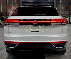 فولكسفاغن أطلس كروس سبورت